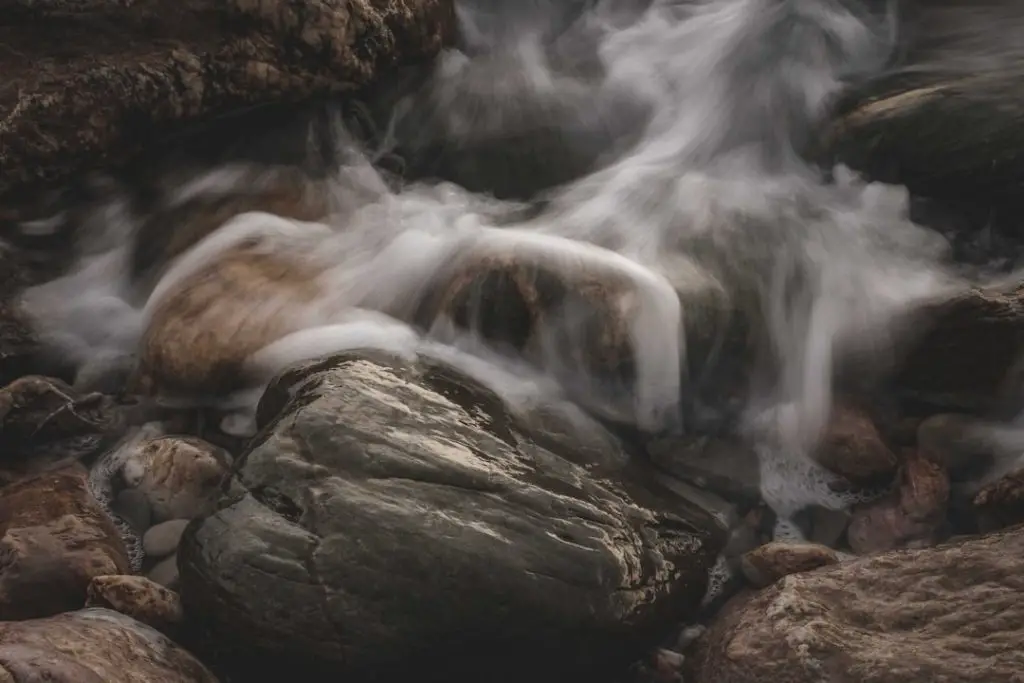 How To Unhide Games On Steam Quick Guide A Stream Of Water Is Flowing Over Rocks Steam Settings Hidden Category Filter Options 1024x683 